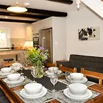 Sawmill Cottage, Water Hébergement de vacances *
