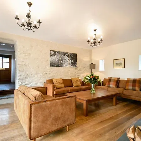 Semesterbostad Sawmill Cottage, Water