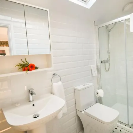 Semesterbostad Sawmill Cottage, Water