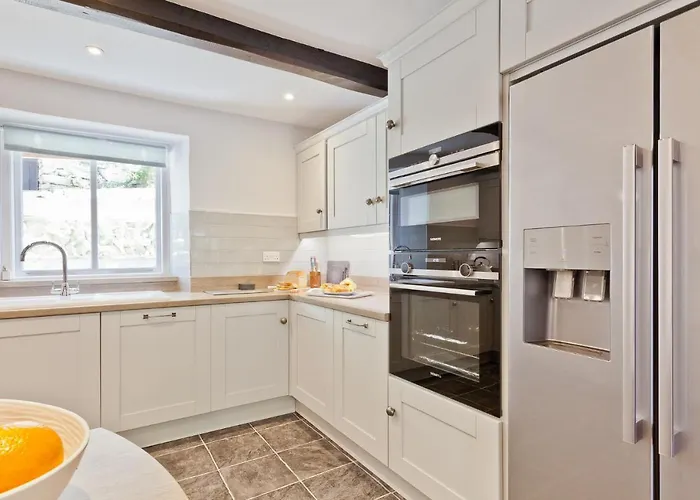 Sawmill Cottage, Water *