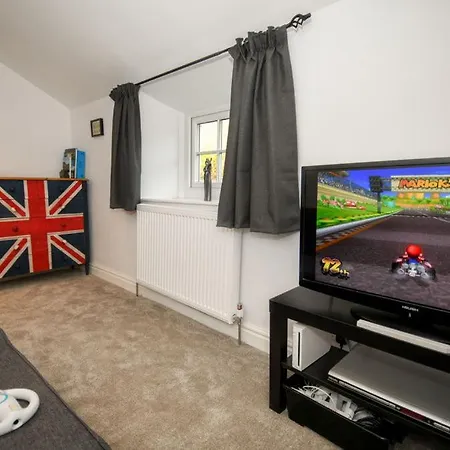 Vakantiehuis Sawmill Cottage, Water